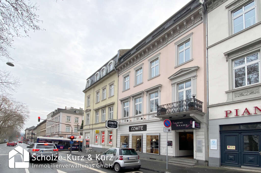 Mietverwaltung: Altbau-Wohn- und Geschäftshaus in Wiesbaden-Innenstadt